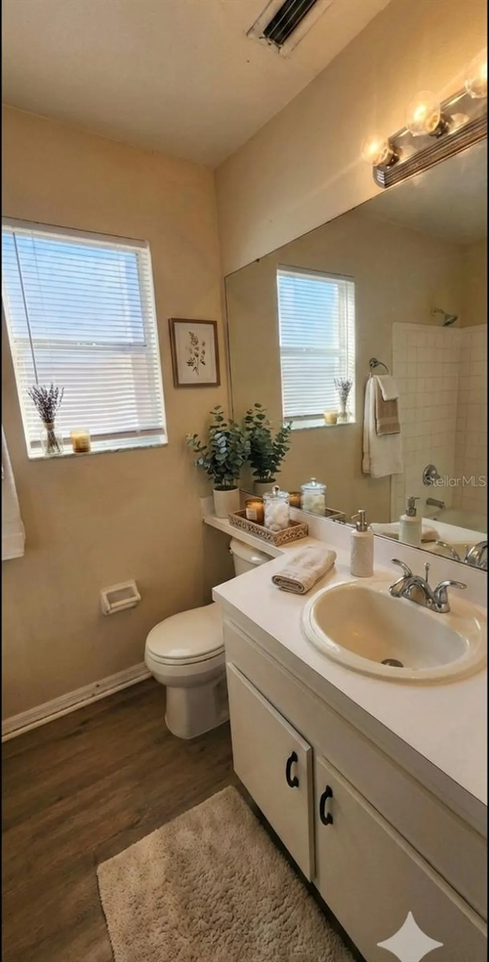 6050 Scotchwood Glen Orlando FL 32822