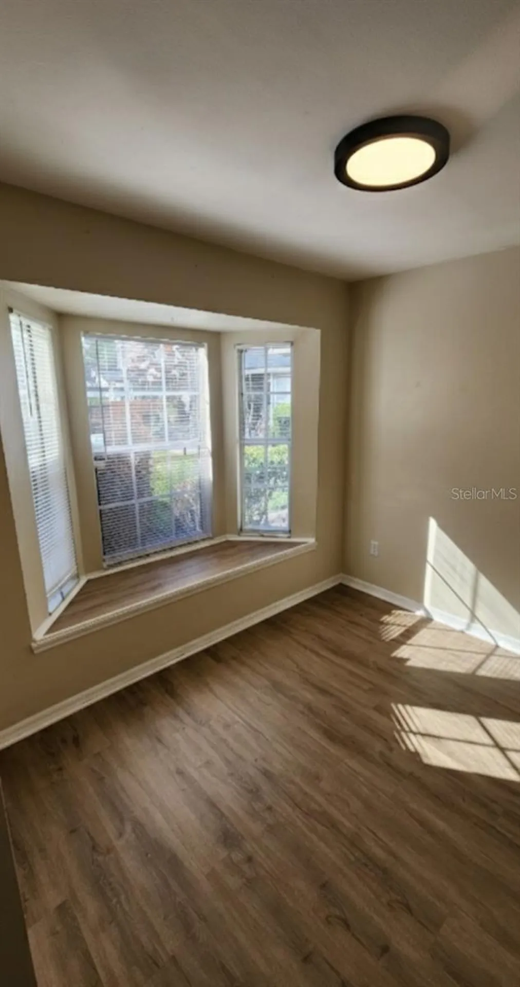 6050 Scotchwood Glen Orlando FL 32822