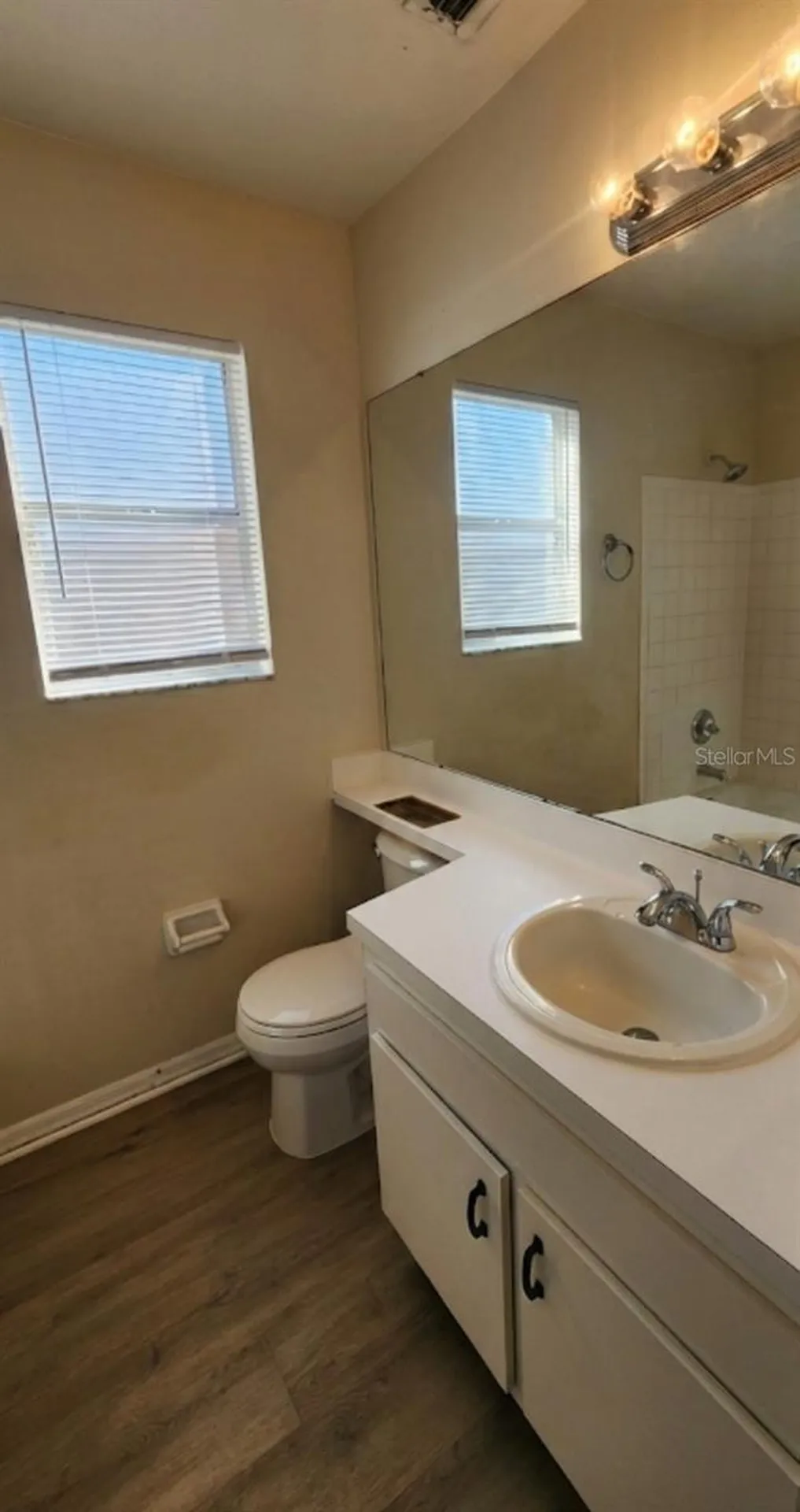 6050 Scotchwood Glen Orlando FL 32822