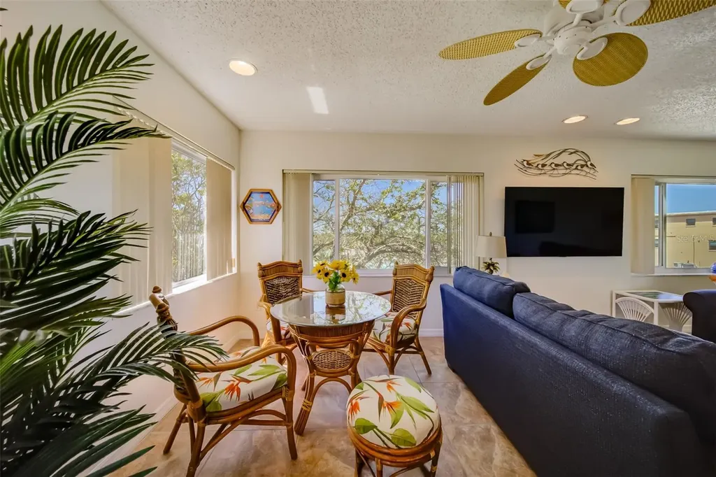 18111 1st Street E Redington Shores FL 33708