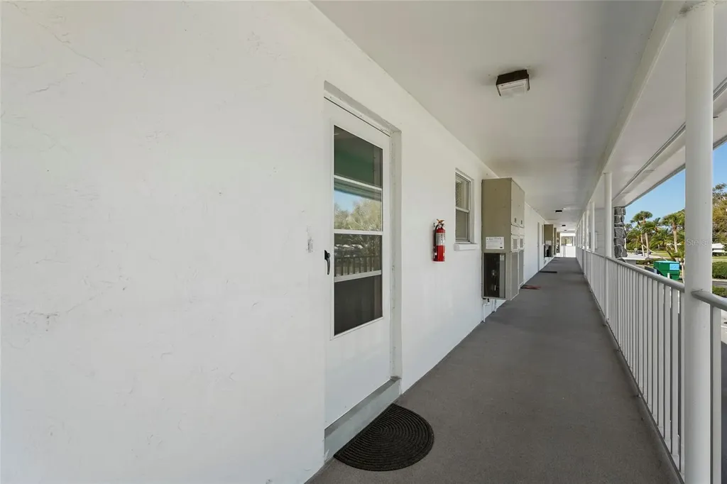 3950 Roxane Boulevard Sarasota FL 34235