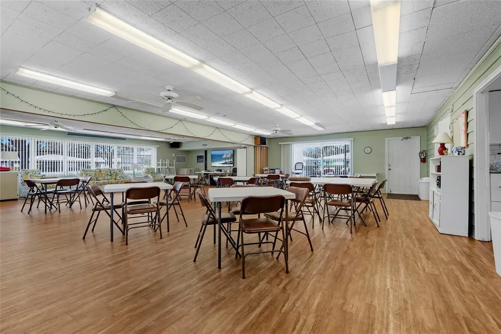 3950 Roxane Boulevard Sarasota FL 34235