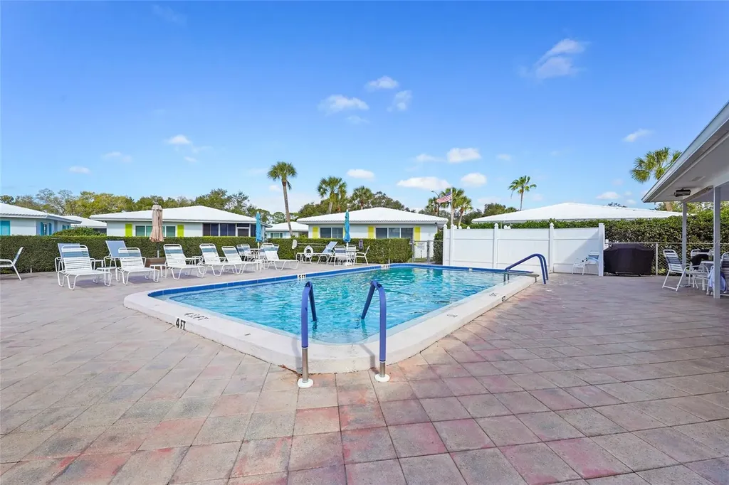 3950 Roxane Boulevard Sarasota FL 34235