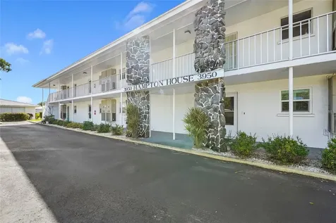 3950 Roxane Boulevard Sarasota FL 34235