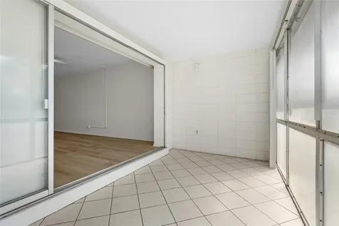 3950 Roxane Boulevard Sarasota FL 34235