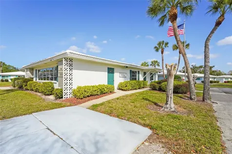 3950 Roxane Boulevard Sarasota FL 34235