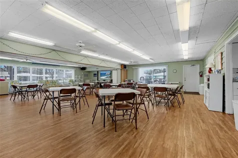 3950 Roxane Boulevard Sarasota FL 34235