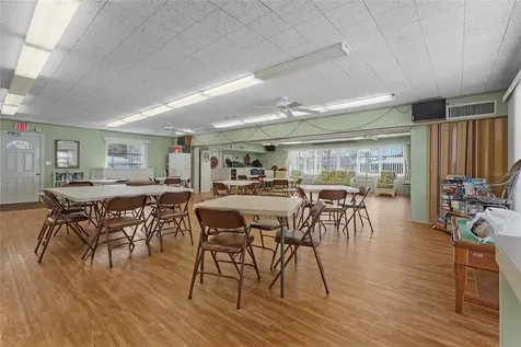 3950 Roxane Boulevard Sarasota FL 34235