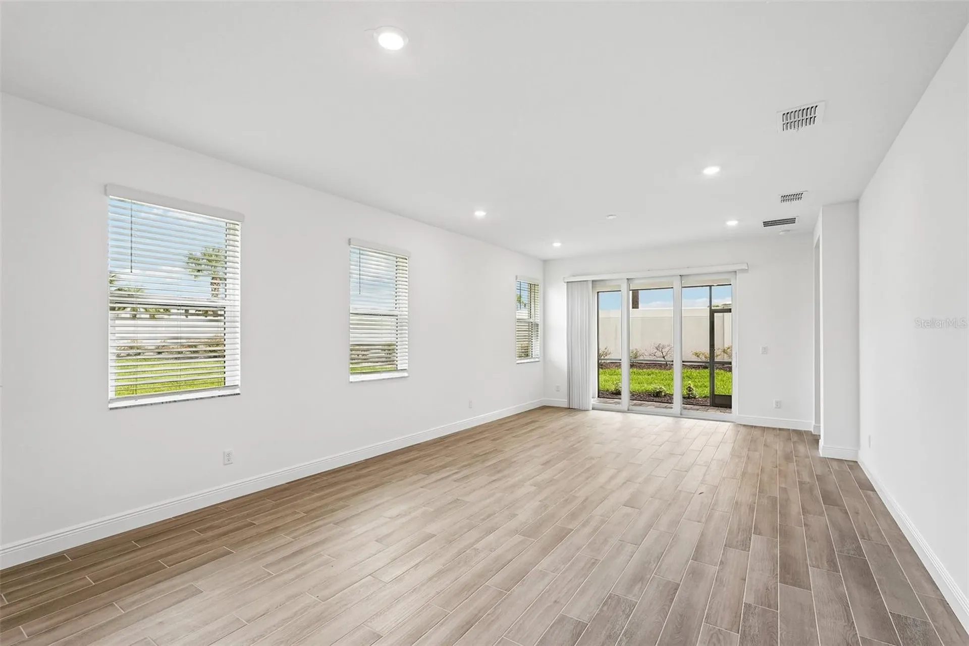 18150 Cherished Loop Lakewood Ranch FL 34211