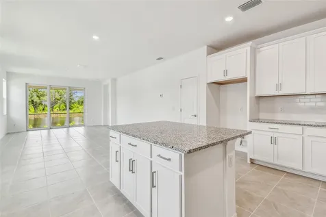 18150 Cherished Loop Lakewood Ranch FL 34211