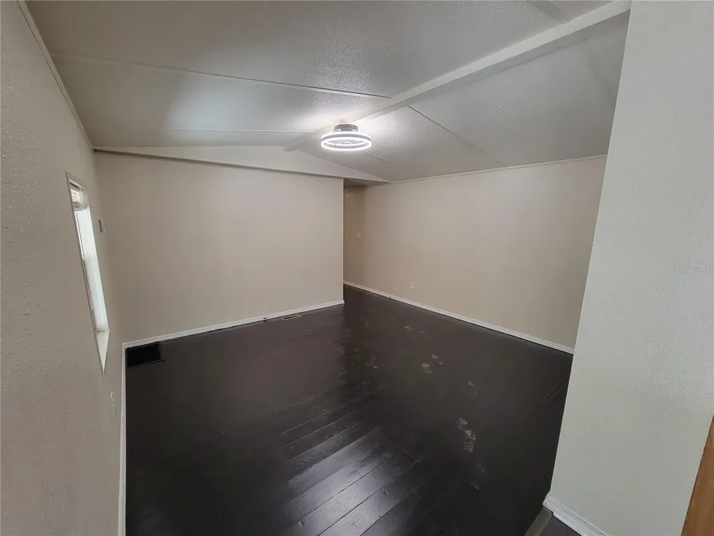 16625 NE 2nd Street Road Silver Springs FL 34488