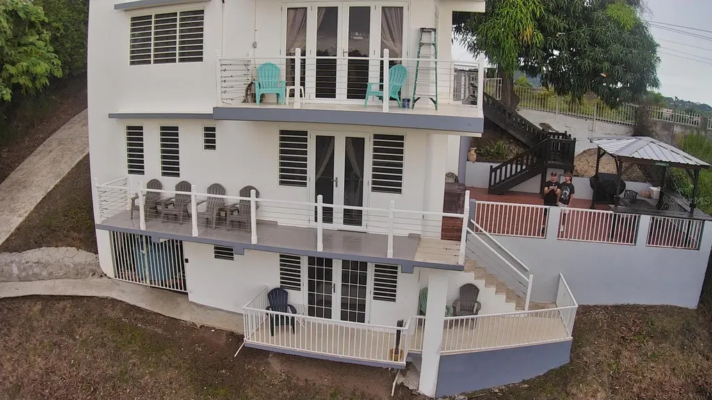 Carr. 115 Sector Soto Road Rincon PR 00677