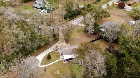 6071 Country Club Road Wesley Chapel FL 33544