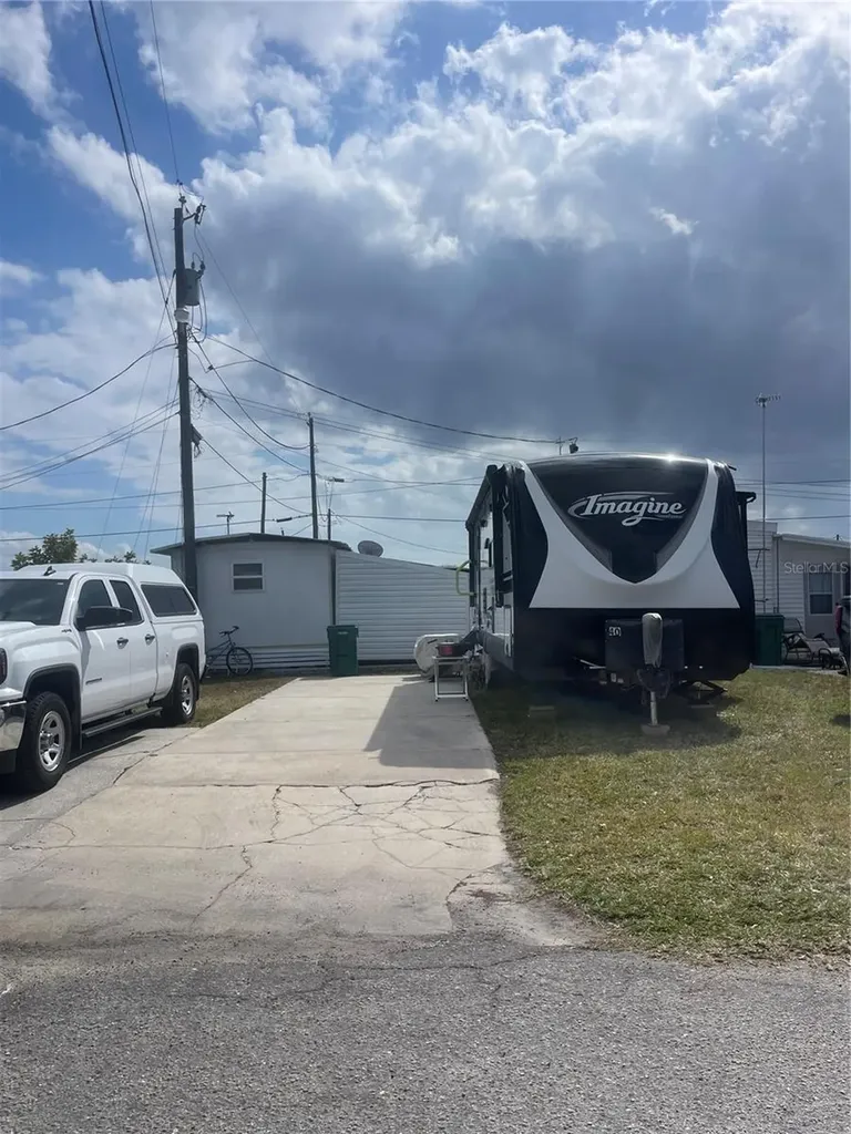 40 Illinois Street Palmetto FL 34221
