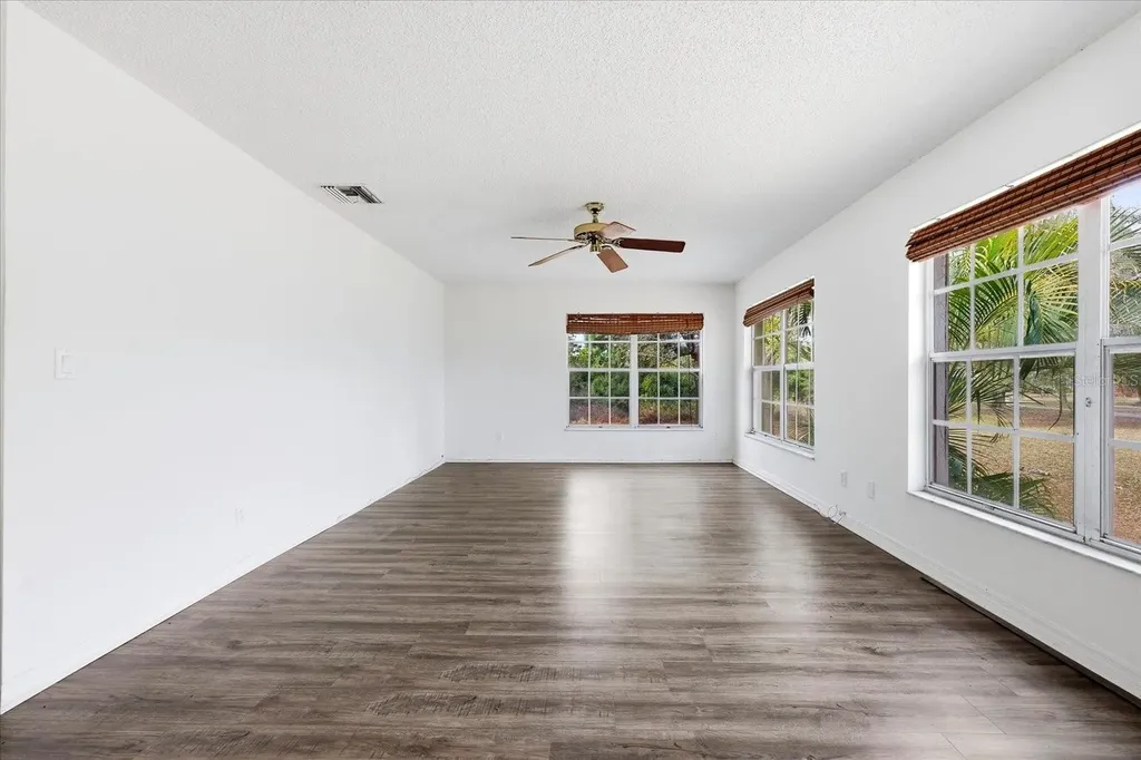 380 N Bayshore Boulevard Clearwater FL 33759
