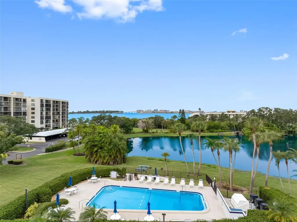 220 Belleview Boulevard Belleair FL 33756