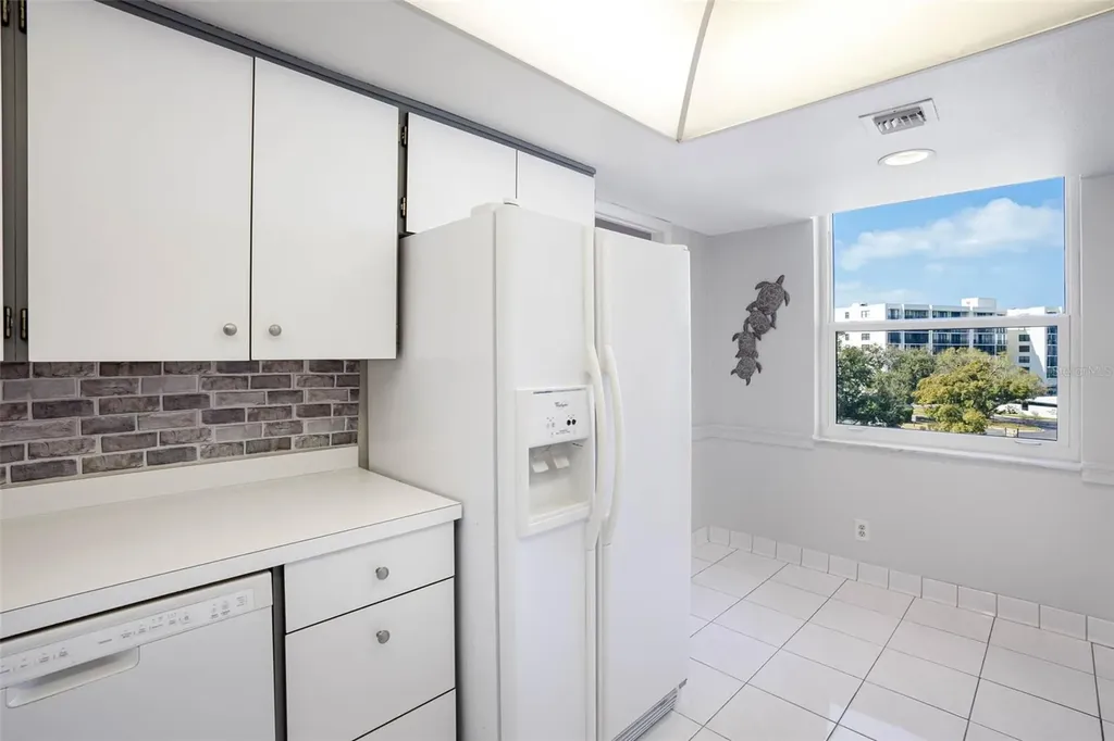 220 Belleview Boulevard Belleair FL 33756