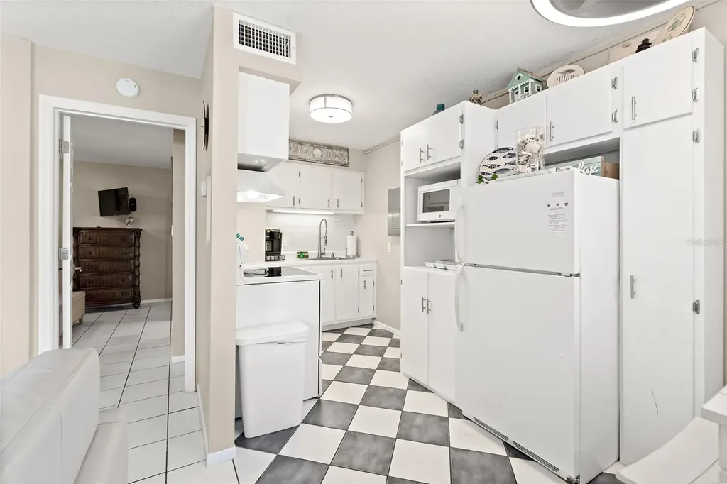 425 Tyler Avenue Cape Canaveral FL 32920