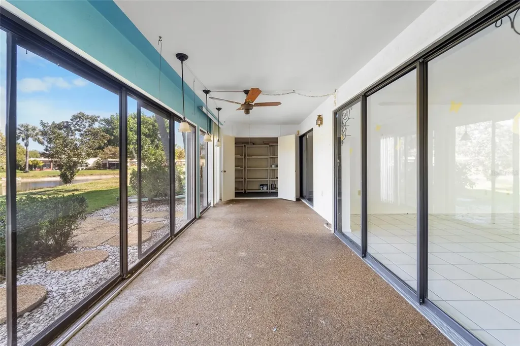 614 Spring Lakes Boulevard Bradenton FL 34210