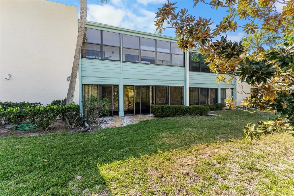 614 Spring Lakes Boulevard Bradenton FL 34210