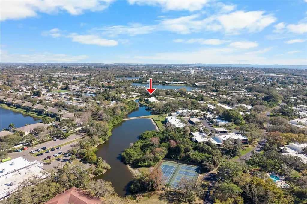 614 Spring Lakes Boulevard Bradenton FL 34210