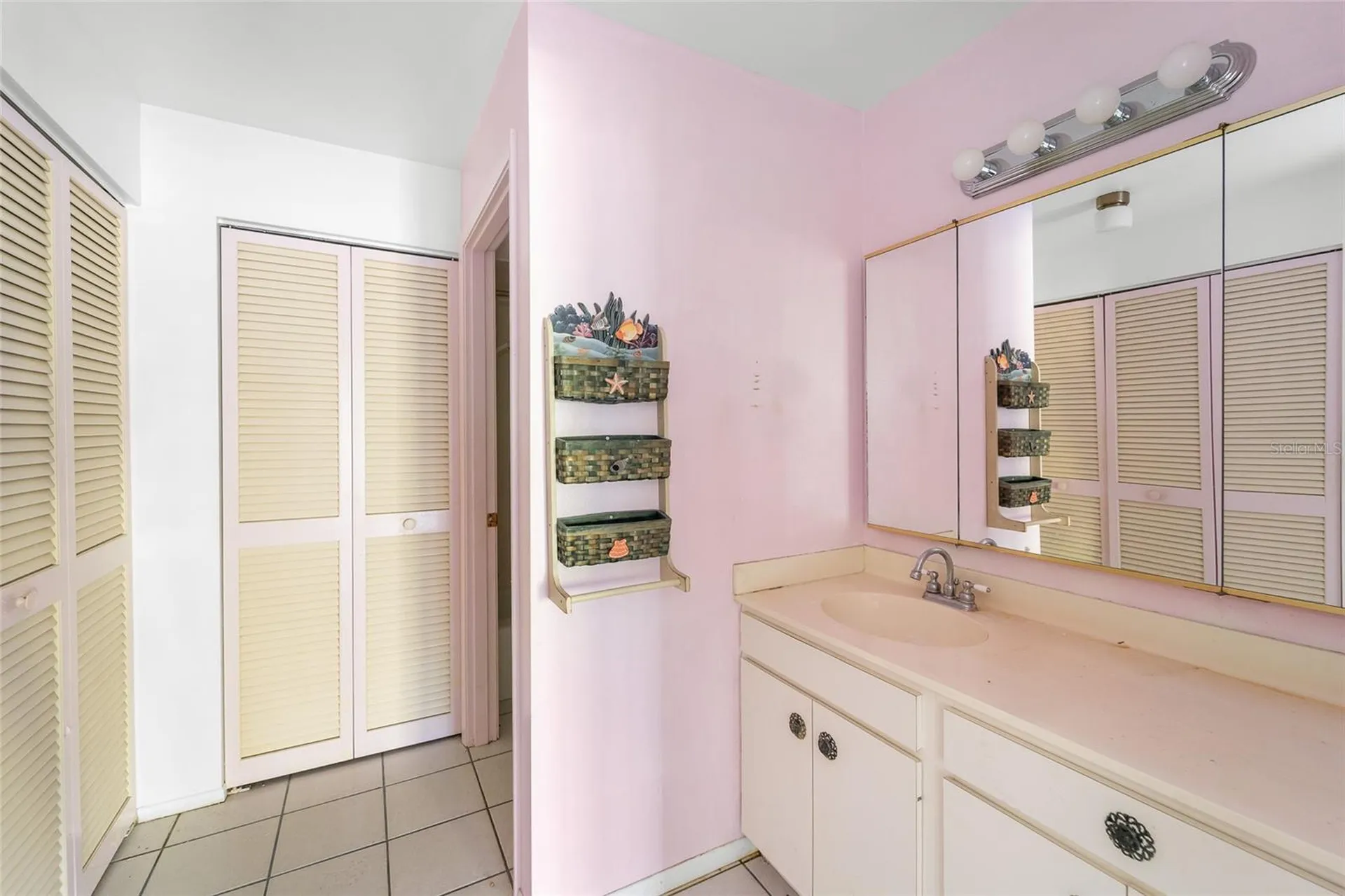 614 Spring Lakes Boulevard Bradenton FL 34210