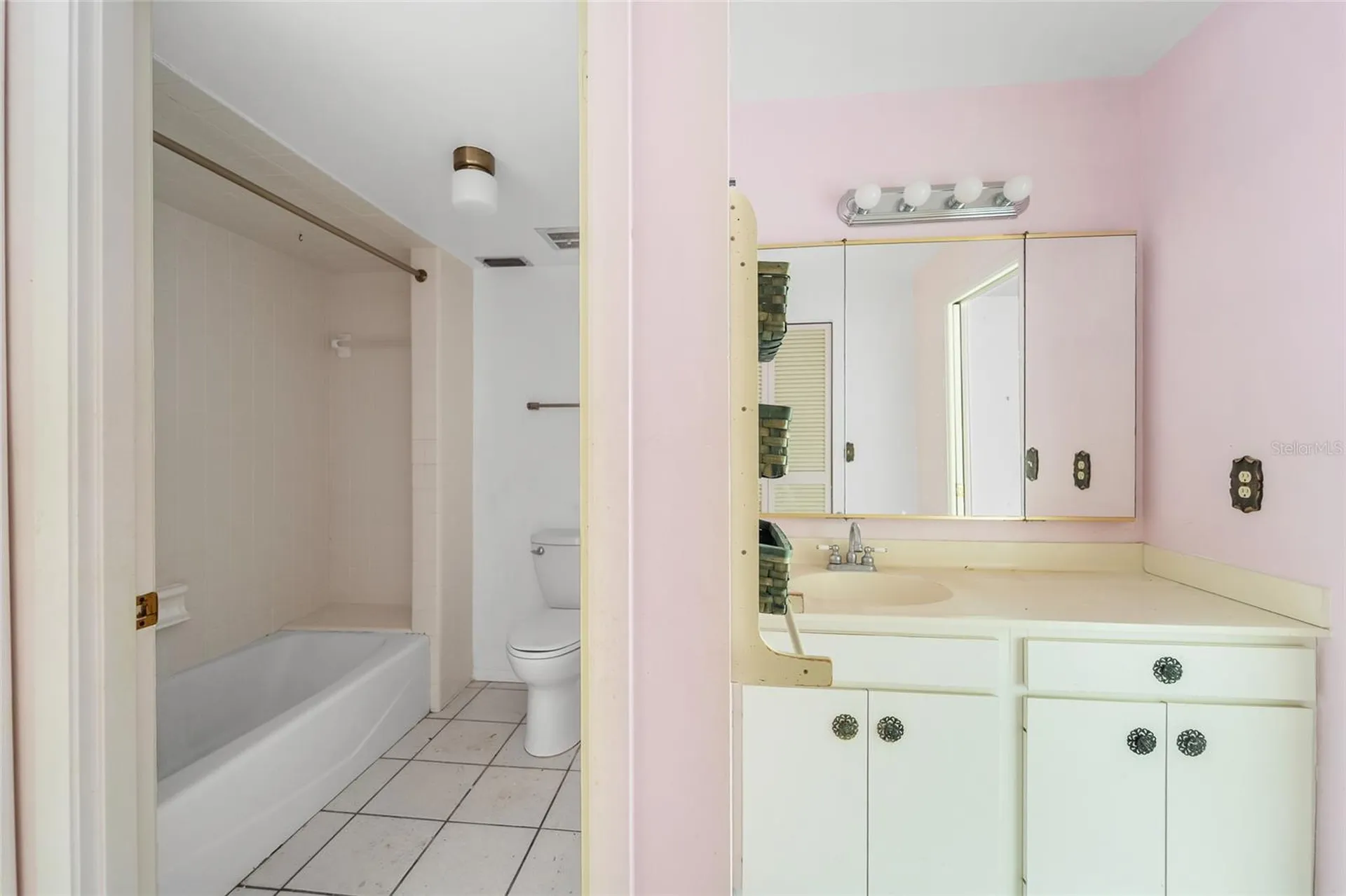 614 Spring Lakes Boulevard Bradenton FL 34210