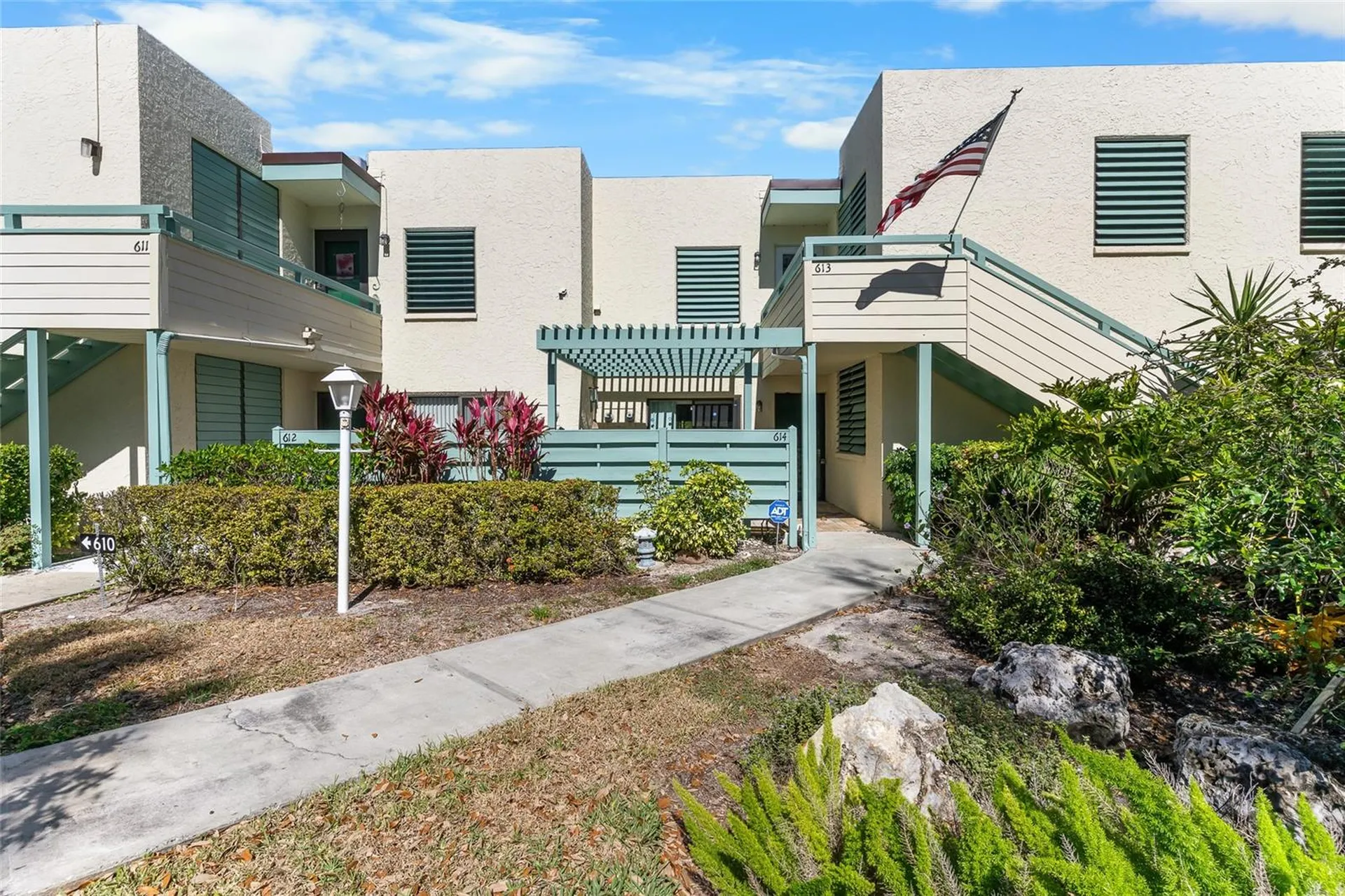 614 Spring Lakes Boulevard Bradenton FL 34210