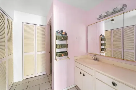 614 Spring Lakes Boulevard Bradenton FL 34210