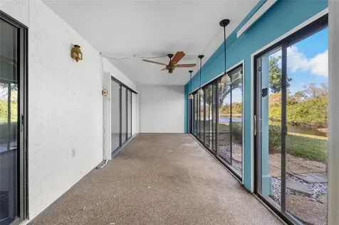 614 Spring Lakes Boulevard Bradenton FL 34210