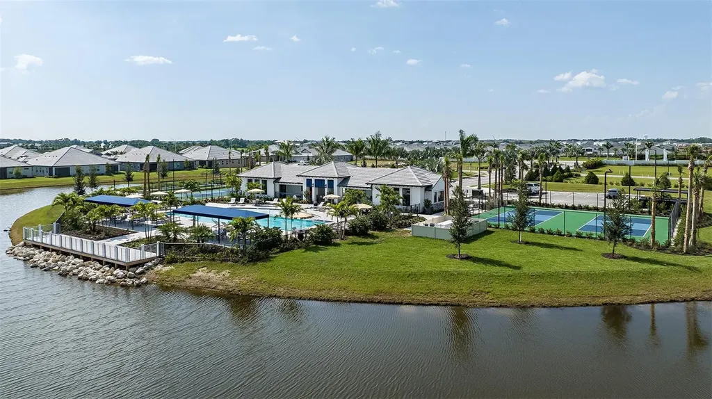 18142 Cherished Loop Lakewood Ranch FL 34211
