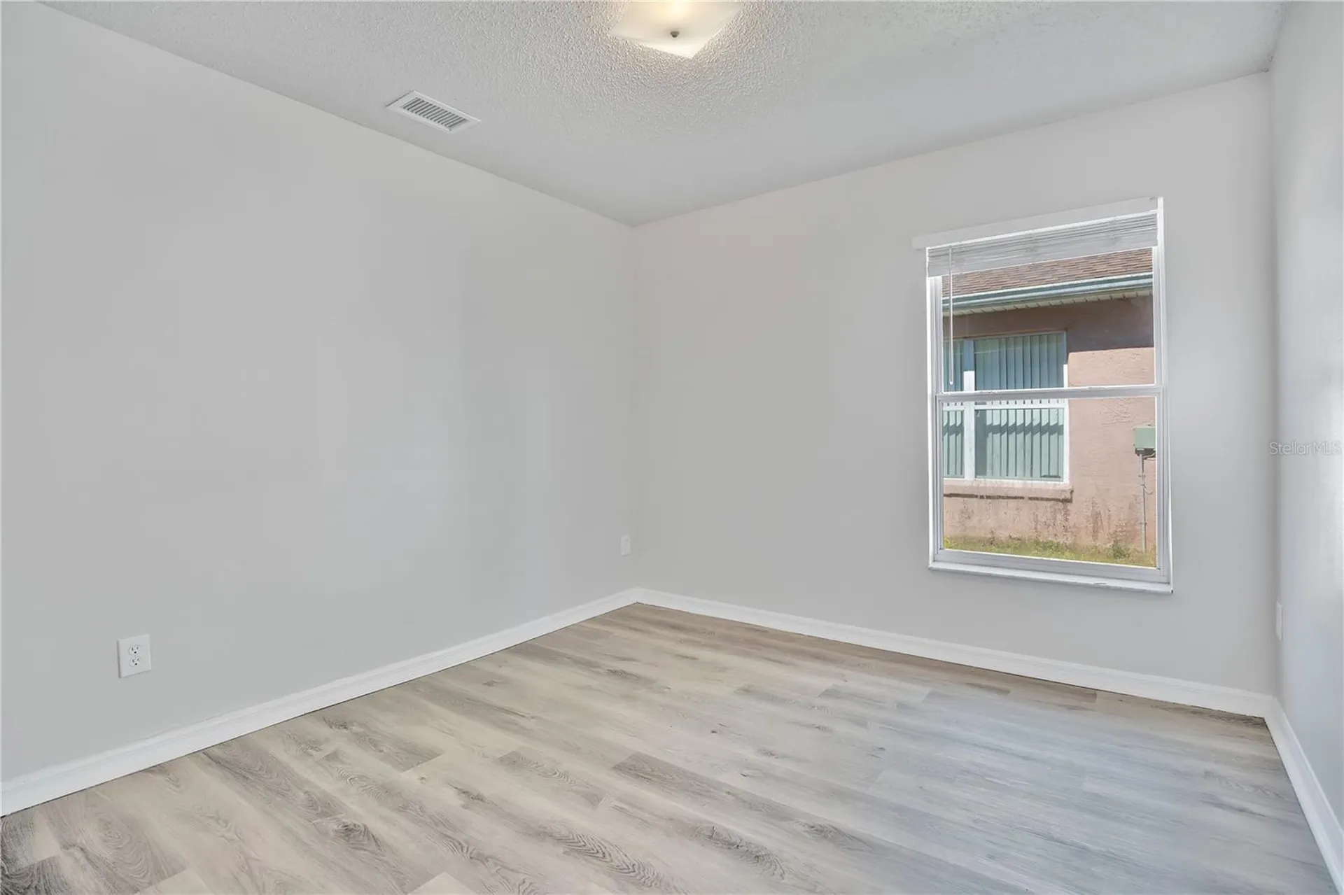 1537 Rivers Edge Drive Orlando FL 32825
