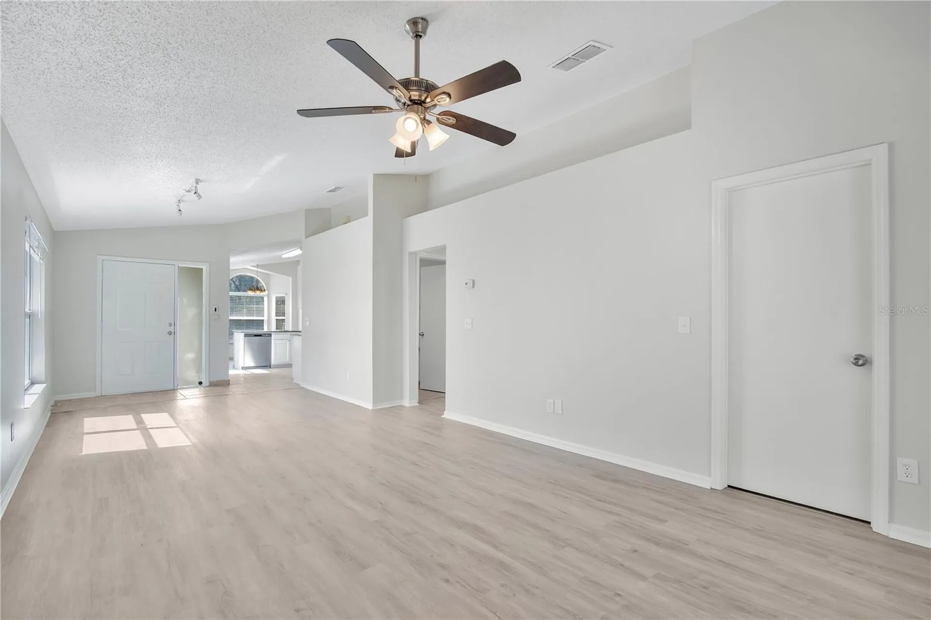1537 Rivers Edge Drive Orlando FL 32825