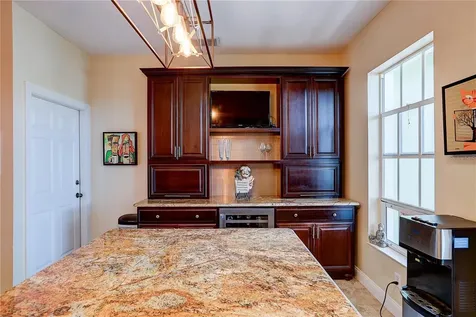 5518 Luminar Pointe Lane Apollo Beach FL 33572