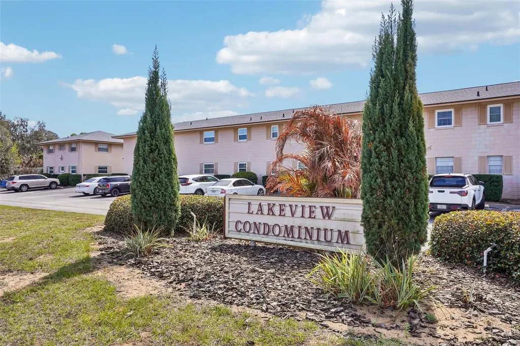 1100 E Caroline Street Tavares FL 32778