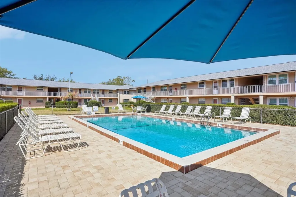 1100 E Caroline Street Tavares FL 32778