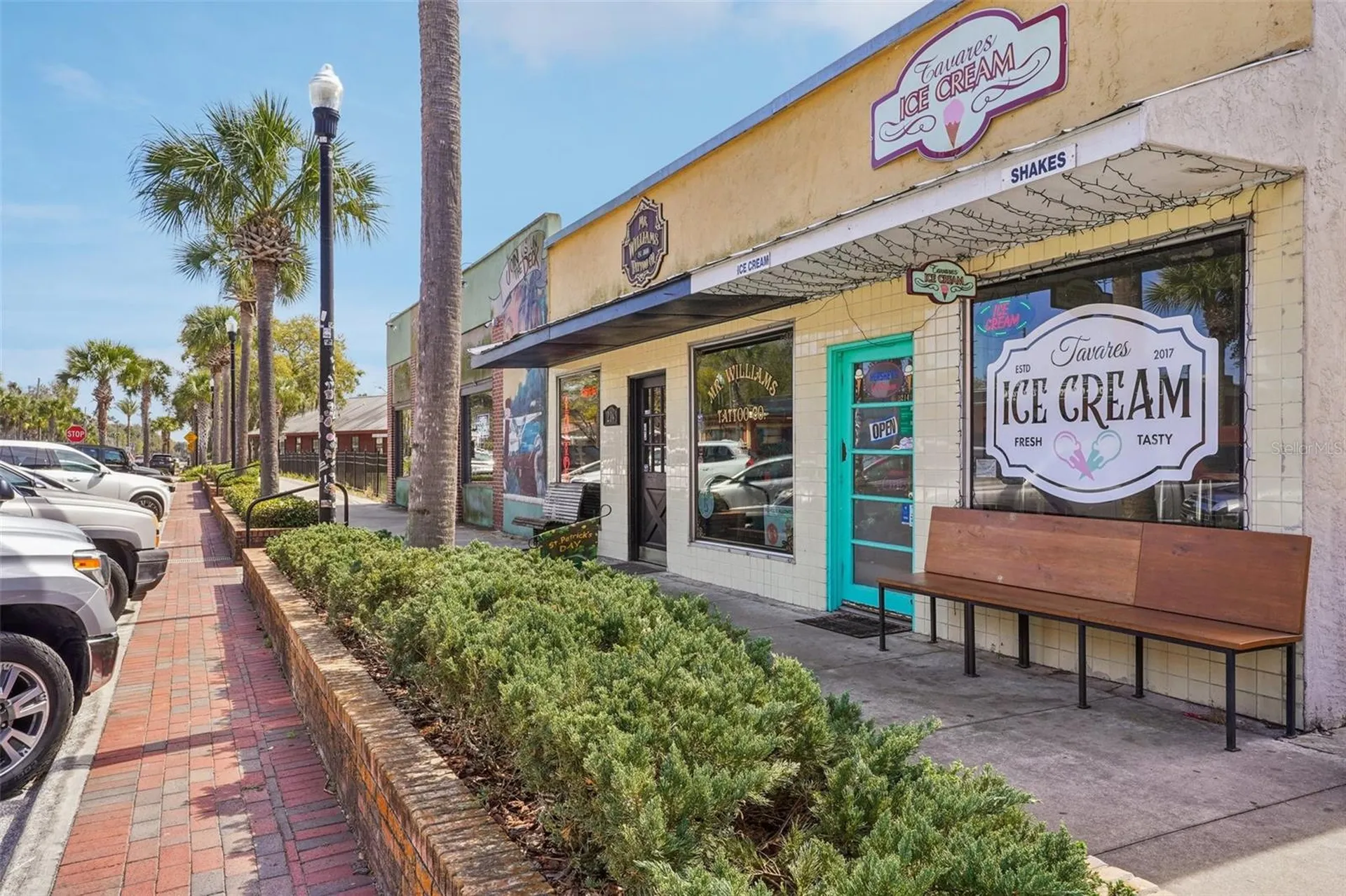 1100 E Caroline Street Tavares FL 32778