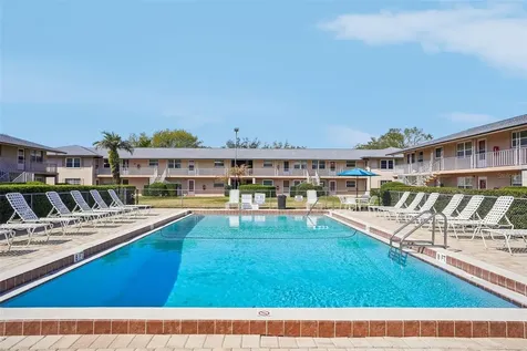 1100 E Caroline Street Tavares FL 32778