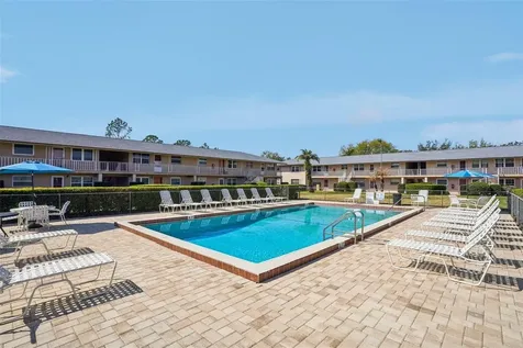 1100 E Caroline Street Tavares FL 32778