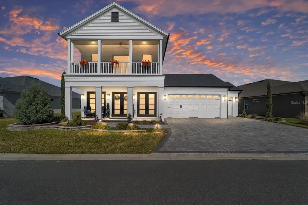 2577 Zawacki Path Middleton FL 34762