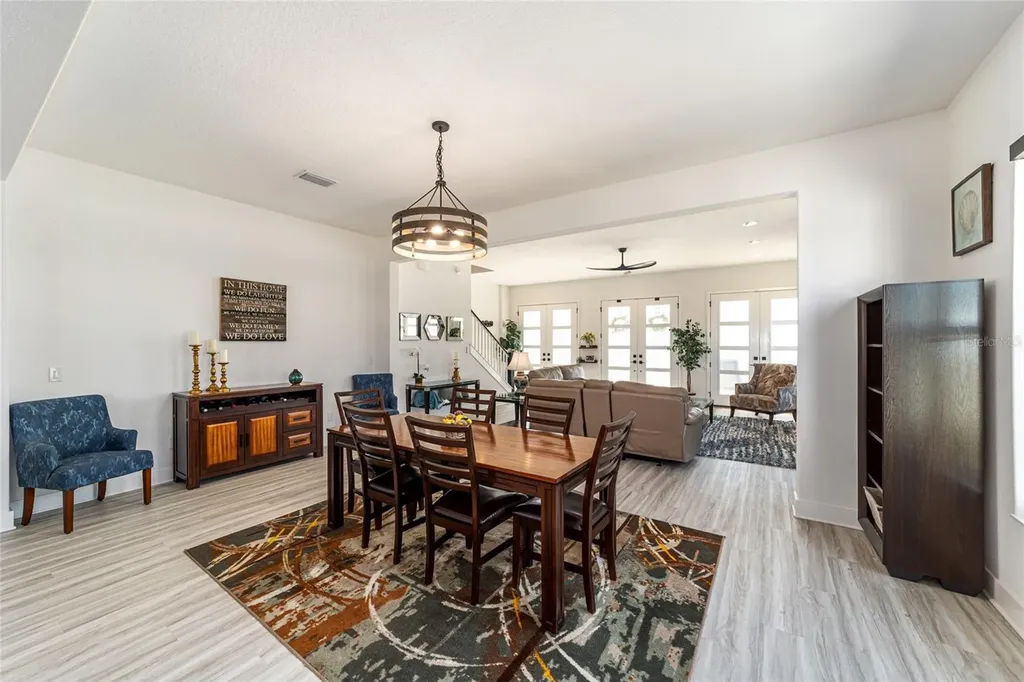 2577 Zawacki Path Middleton FL 34762