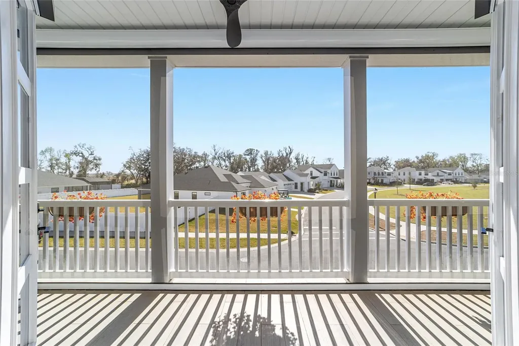 2577 Zawacki Path Middleton FL 34762