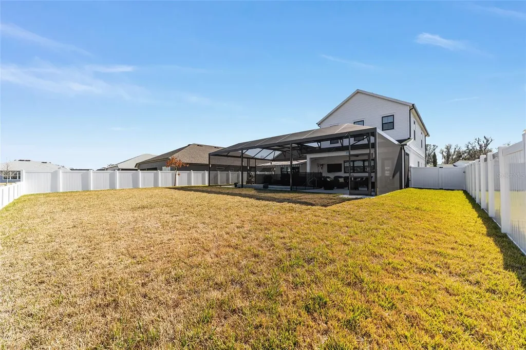 2577 Zawacki Path Middleton FL 34762