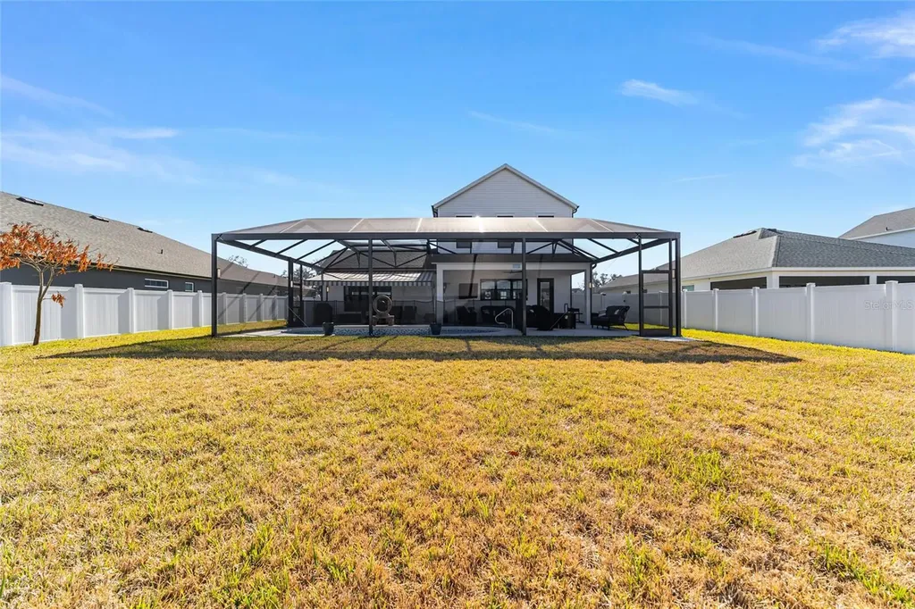 2577 Zawacki Path Middleton FL 34762