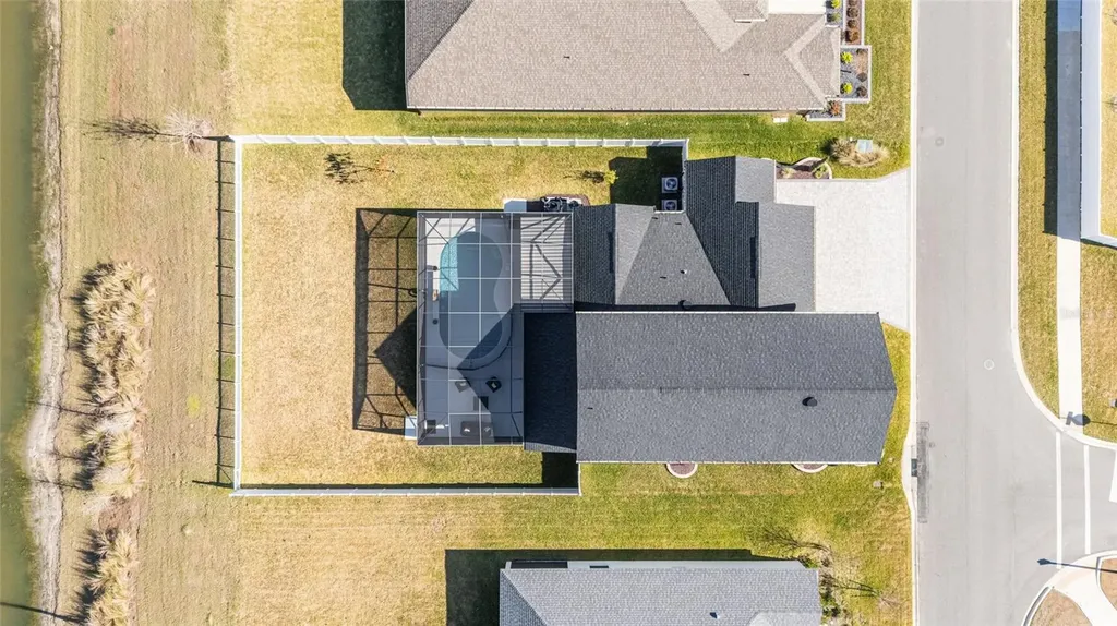 2577 Zawacki Path Middleton FL 34762
