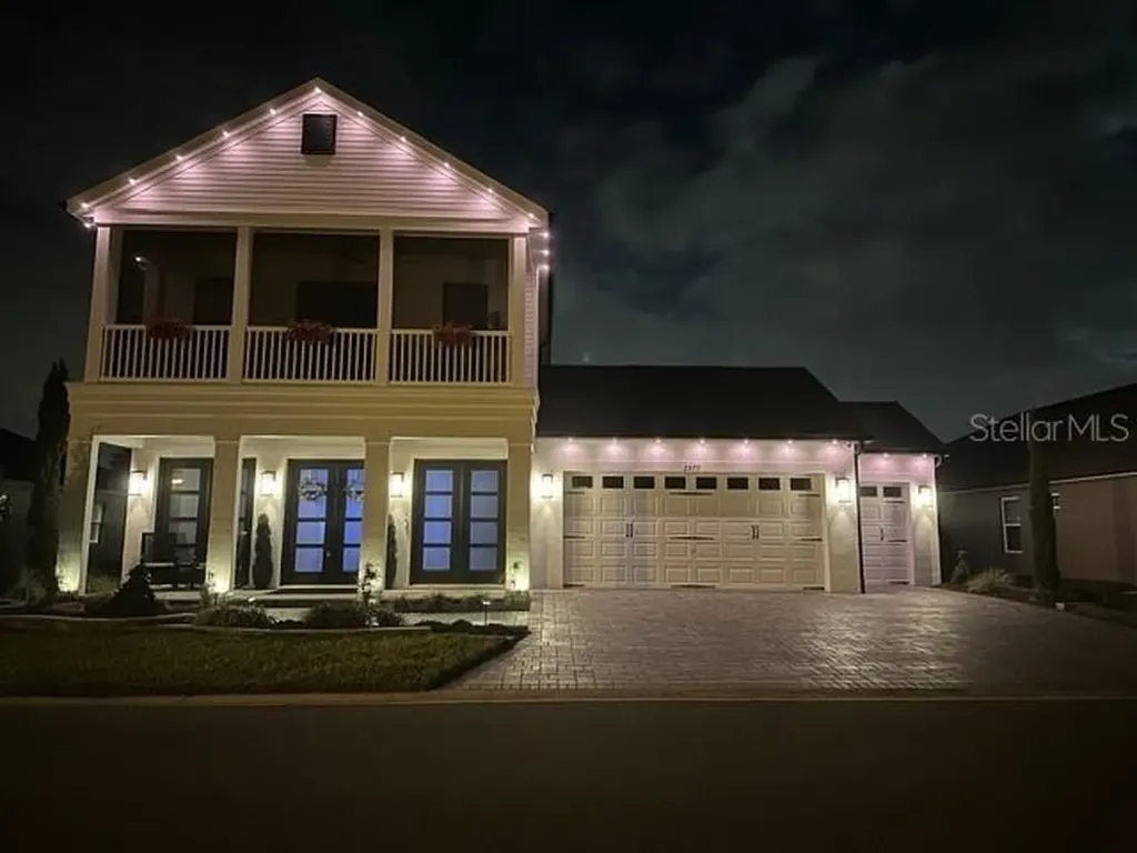 2577 Zawacki Path Middleton FL 34762