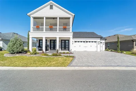 2577 Zawacki Path Middleton FL 34762