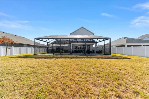 2577 Zawacki Path Middleton FL 34762