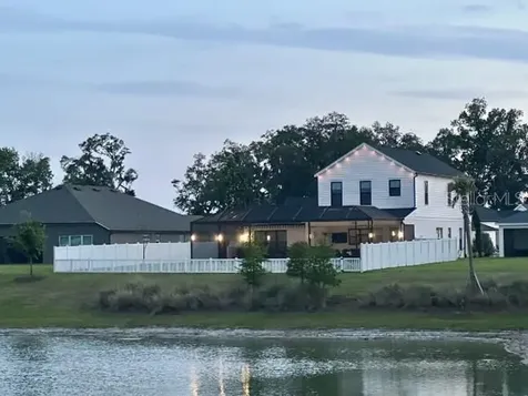 2577 Zawacki Path Middleton FL 34762