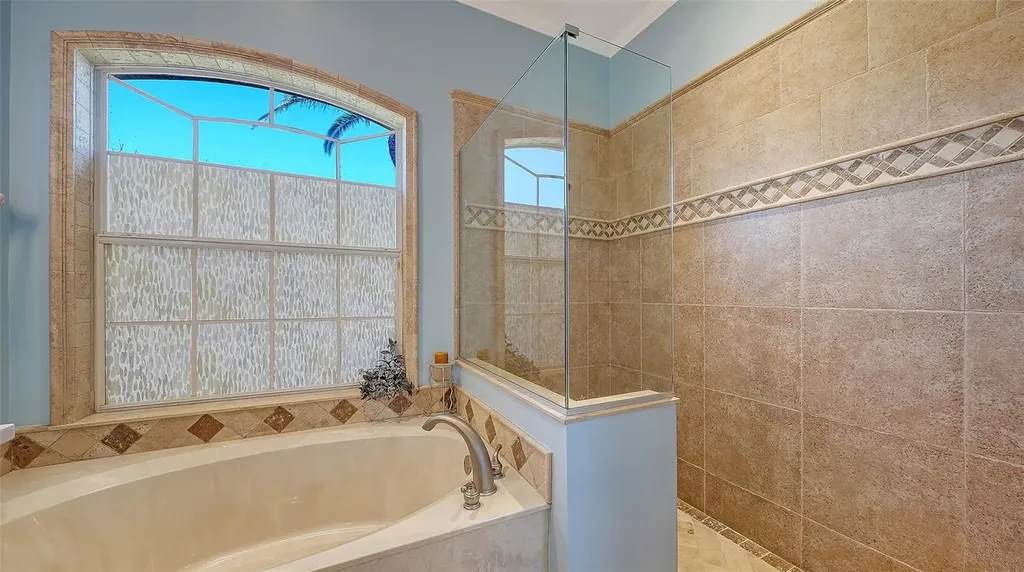 5566 Magnolia Tree Terrace Sarasota FL 34233